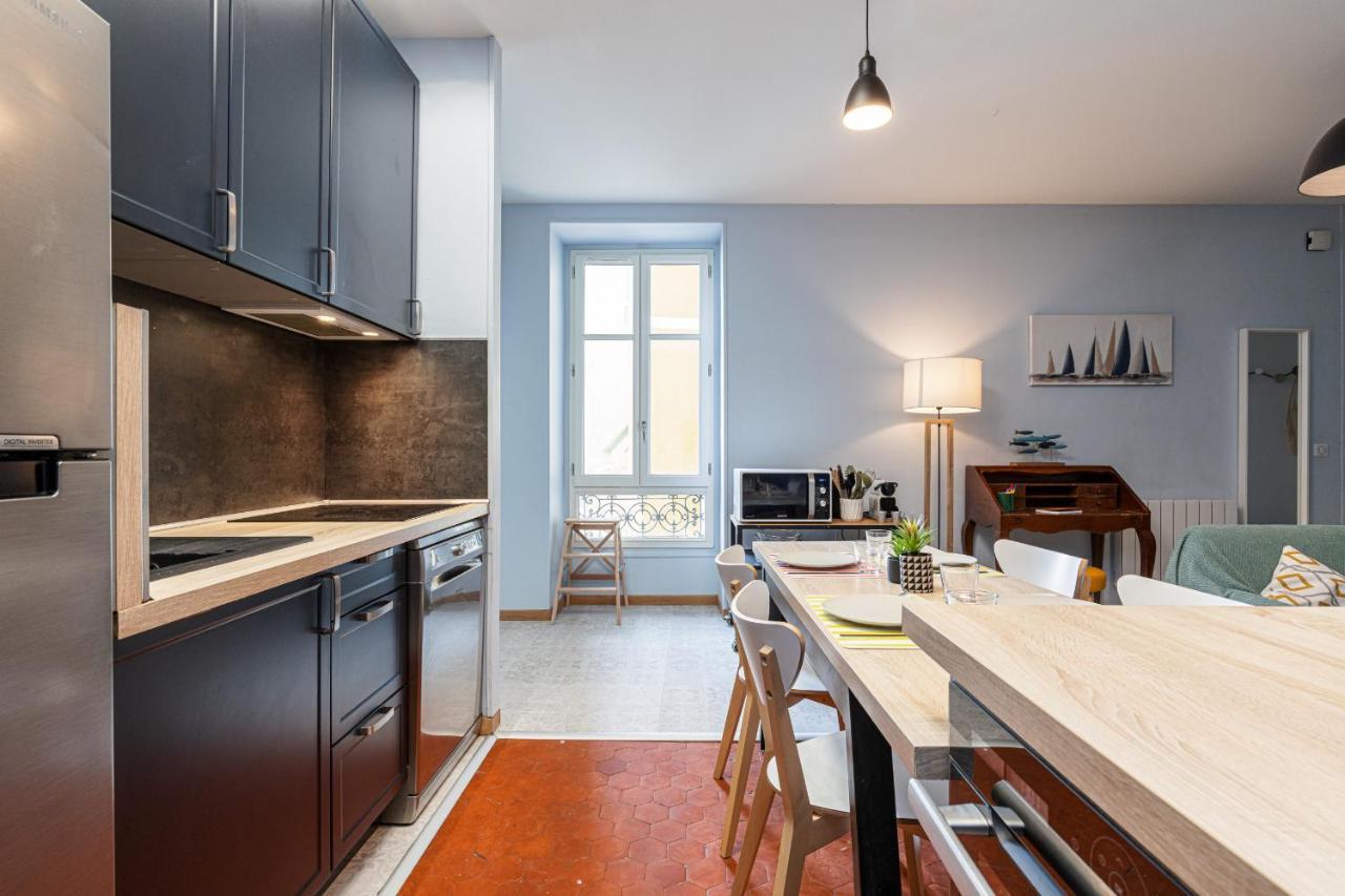 Large 3 Bdr Center * Nice